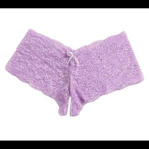 LAST ONE: Cheeky Lace Hipster Crotchless Boyshorts